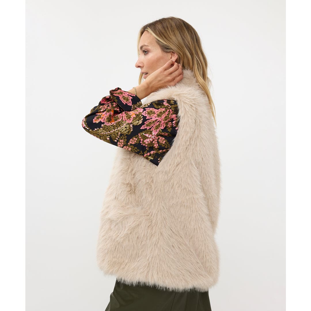 ESQUALO - F2437505 GILET HAIRY VEST - Jackets and Coats